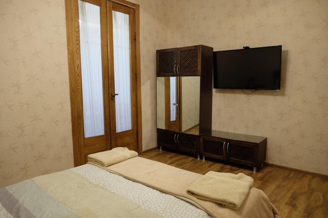 Niko'S Apartments On Shartava Street تبليسي المظهر الخارجي الصورة